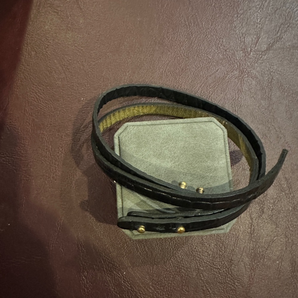 Black Leather design Men's bracelet
